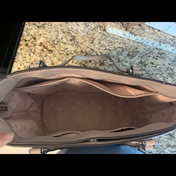 Grey leather Kate Spade purse - Picture 4 of 4